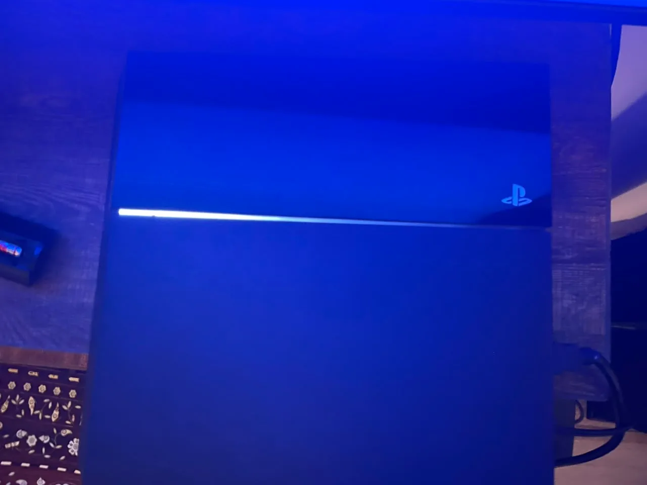 PS4 Fat 500GB | 2 Original Sony Controllers | Like New - Photo 4