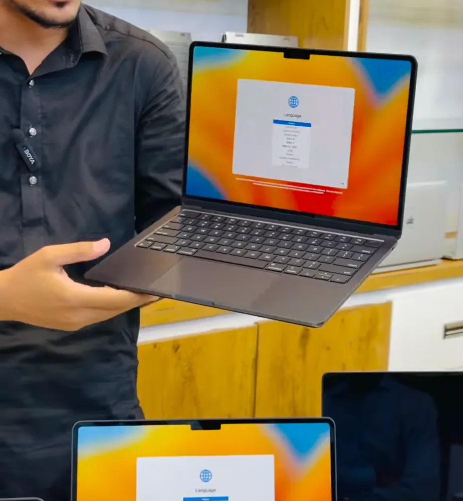MacBook Air M2 (2022) — 16GB / 1TB — 1