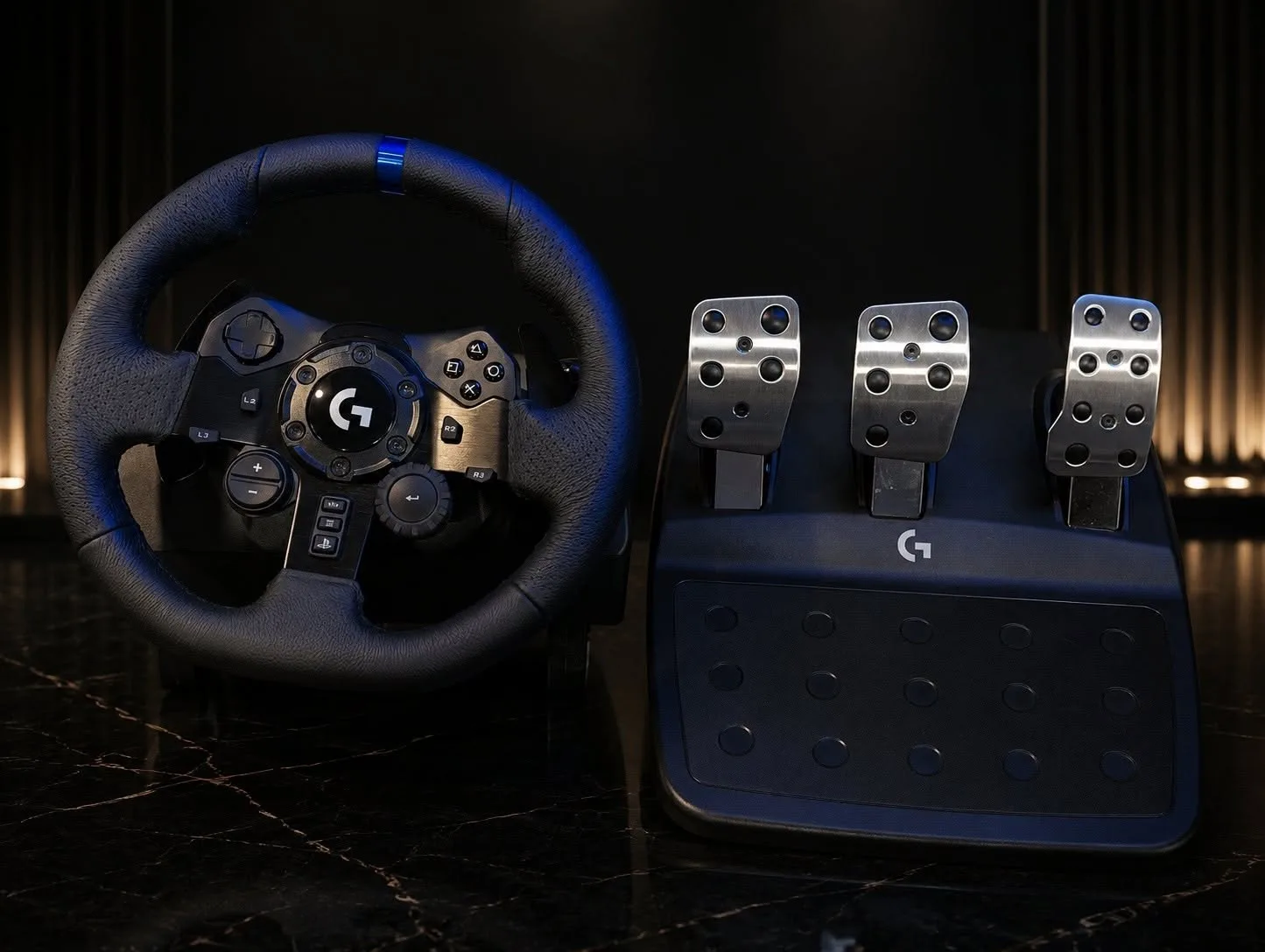 Logitech G923 Gaming Steering Wheel TRUEFORCE feedback