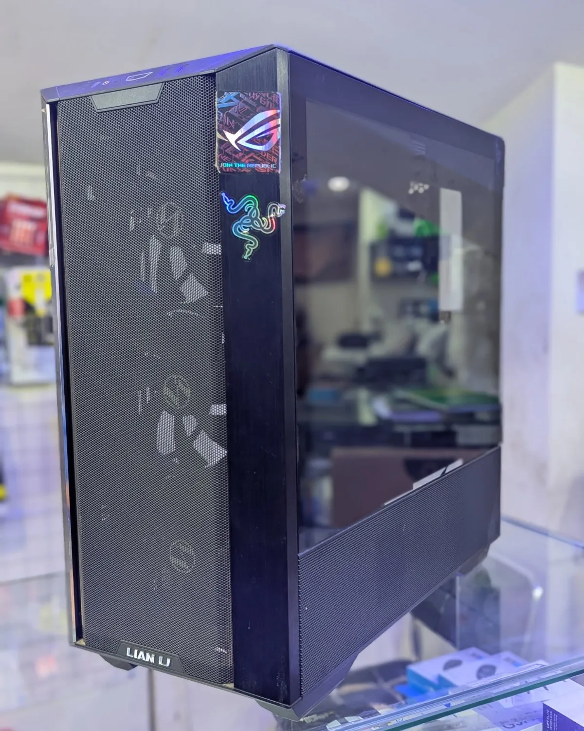 Lian Li LANCOOL III Black - Photo 3