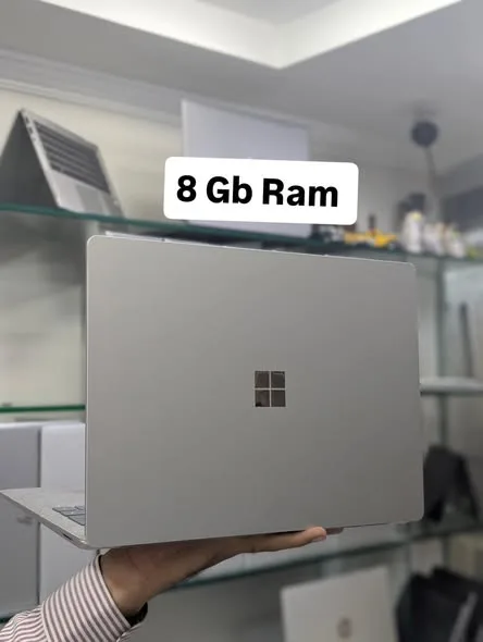 Microsoft Surface Laptop 3 — 2